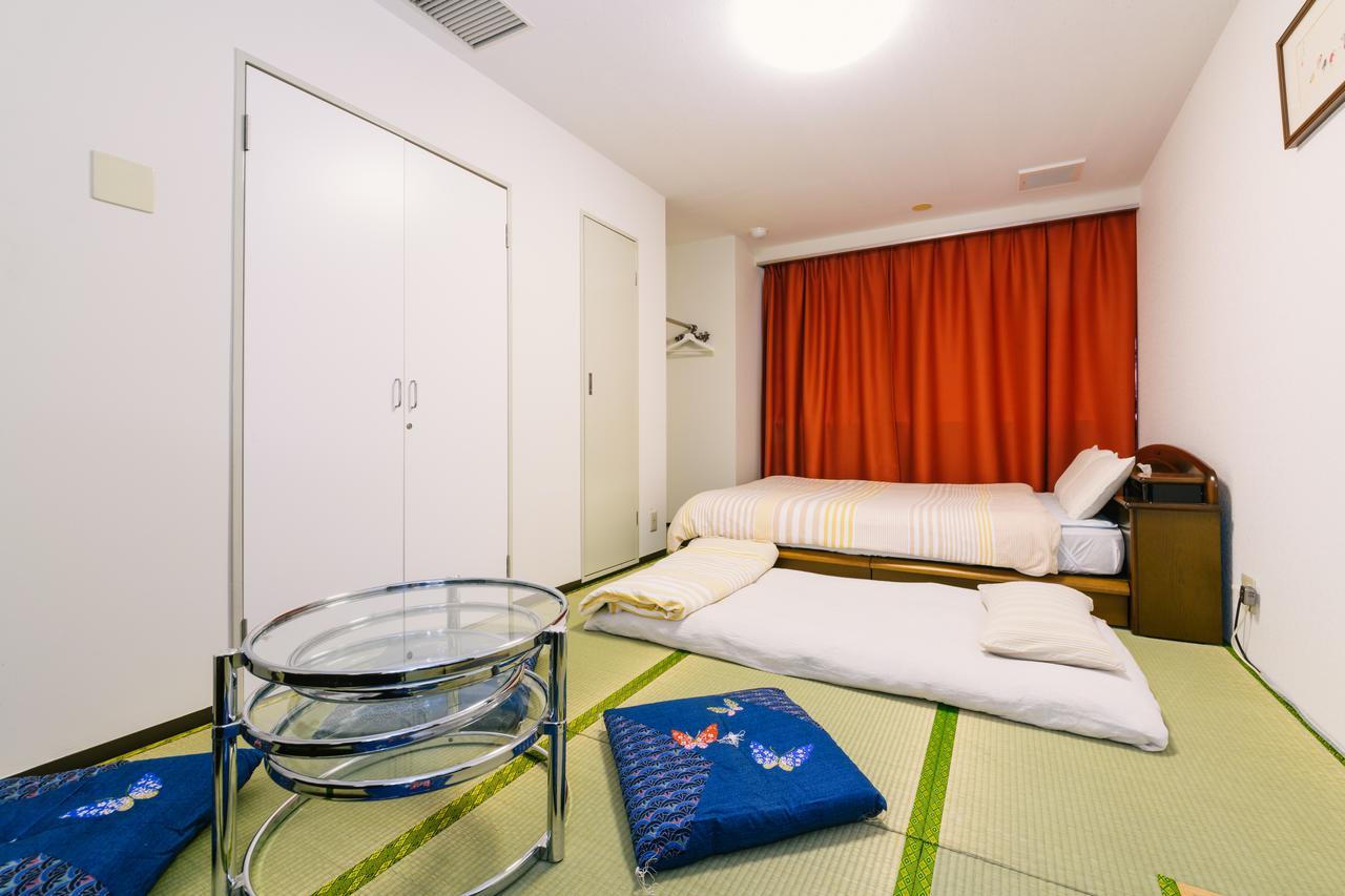 פוקואוקה Guest House Chiharu מראה חיצוני תמונה